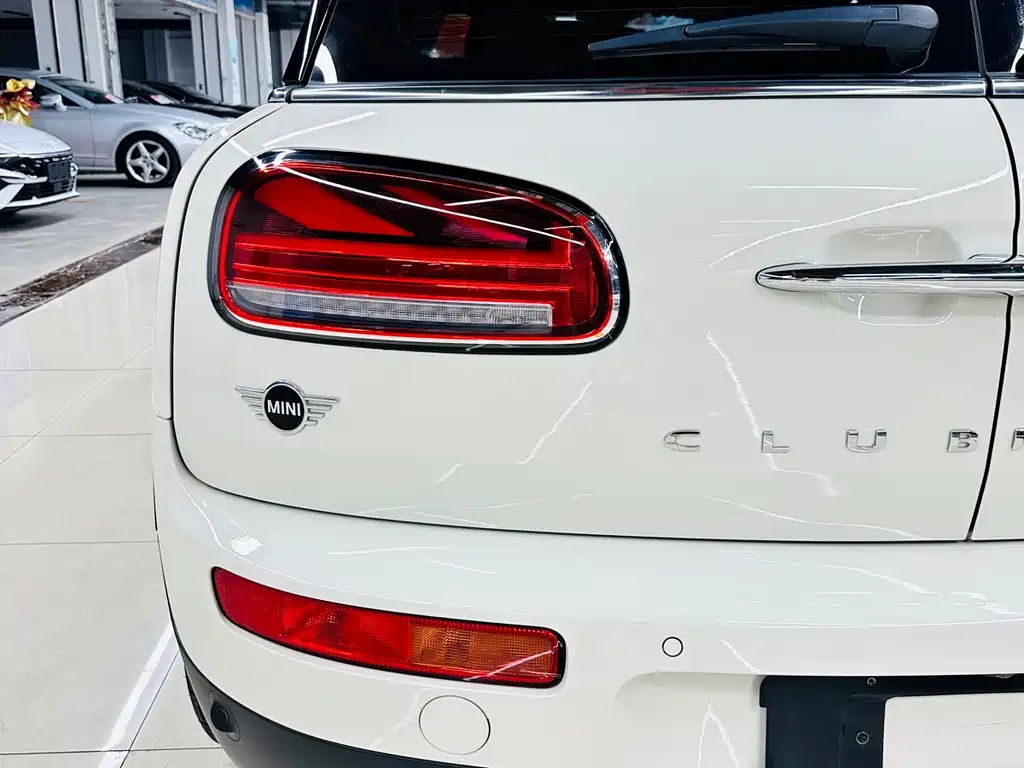 MINI Clubman 2021 — фото 12