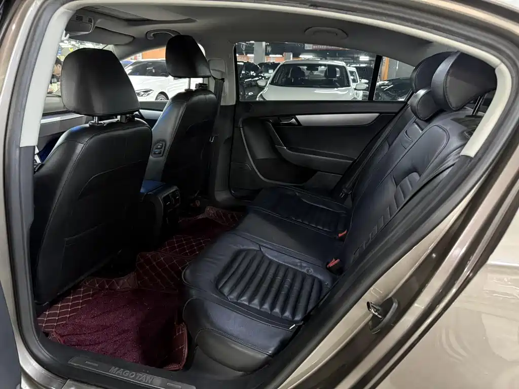 Volkswagen Magotan 2014