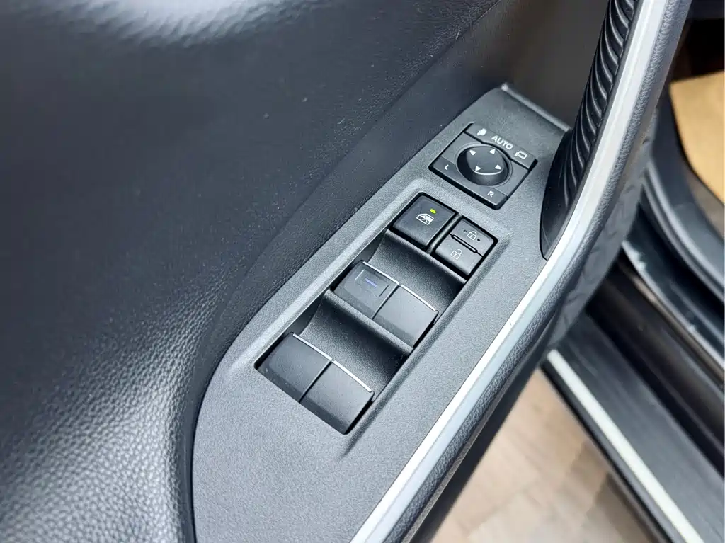 Toyota Wildlander 2022 — фото 11