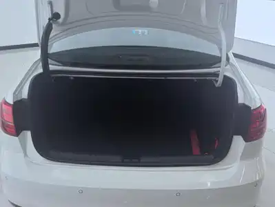 Volkswagen Sagitar 2017