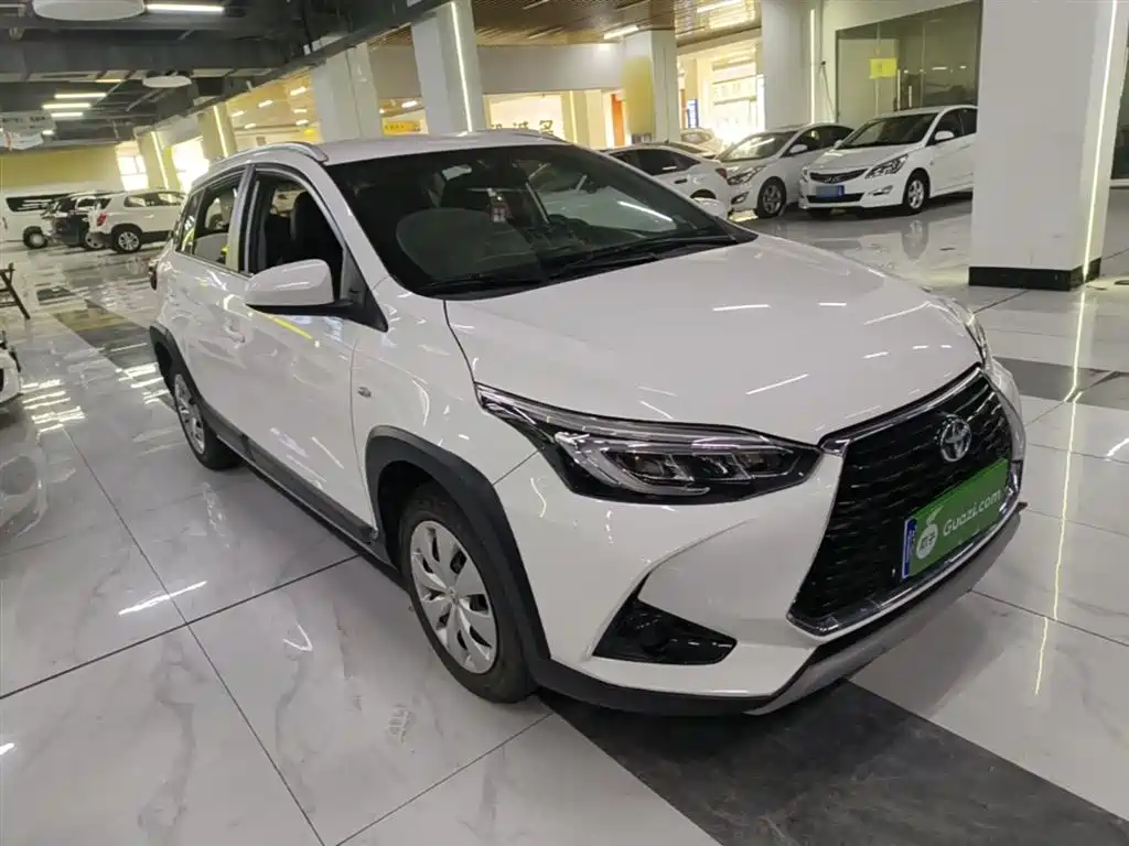 Toyota Yaris L 2021
