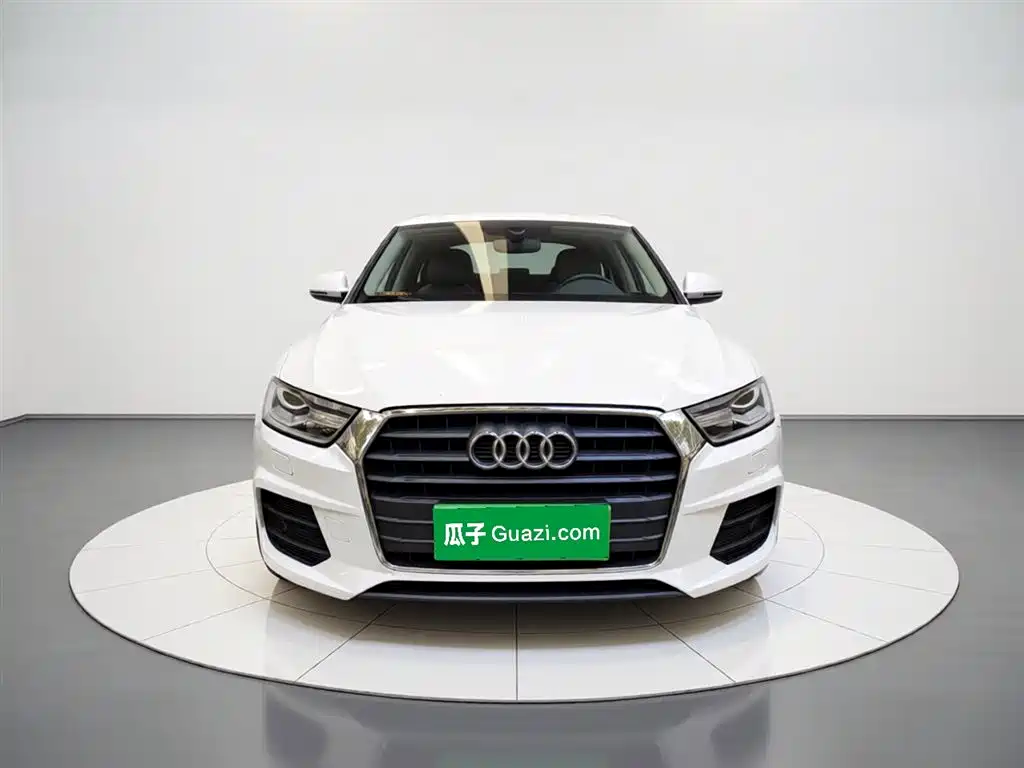 Audi Q3 2016 — фото 24