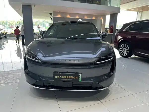 Luxeed R7 2025