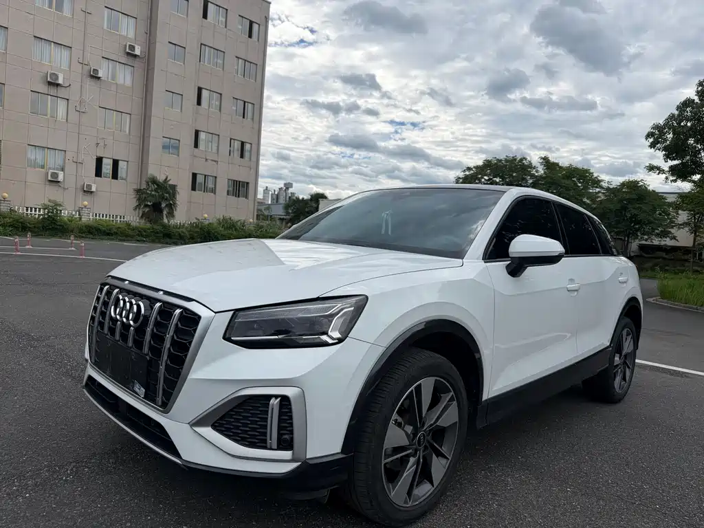 Audi Q2L 2022