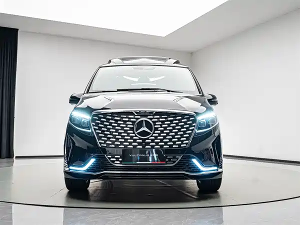Mercedes-Benz V-Class 2025