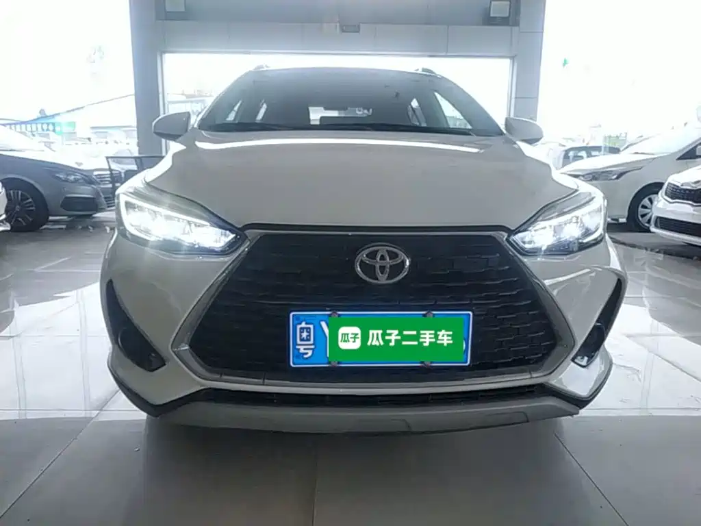 Toyota Yaris L 2021