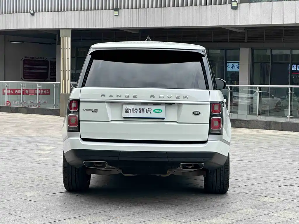 Land Rover Range Rover 2020 — фото 17
