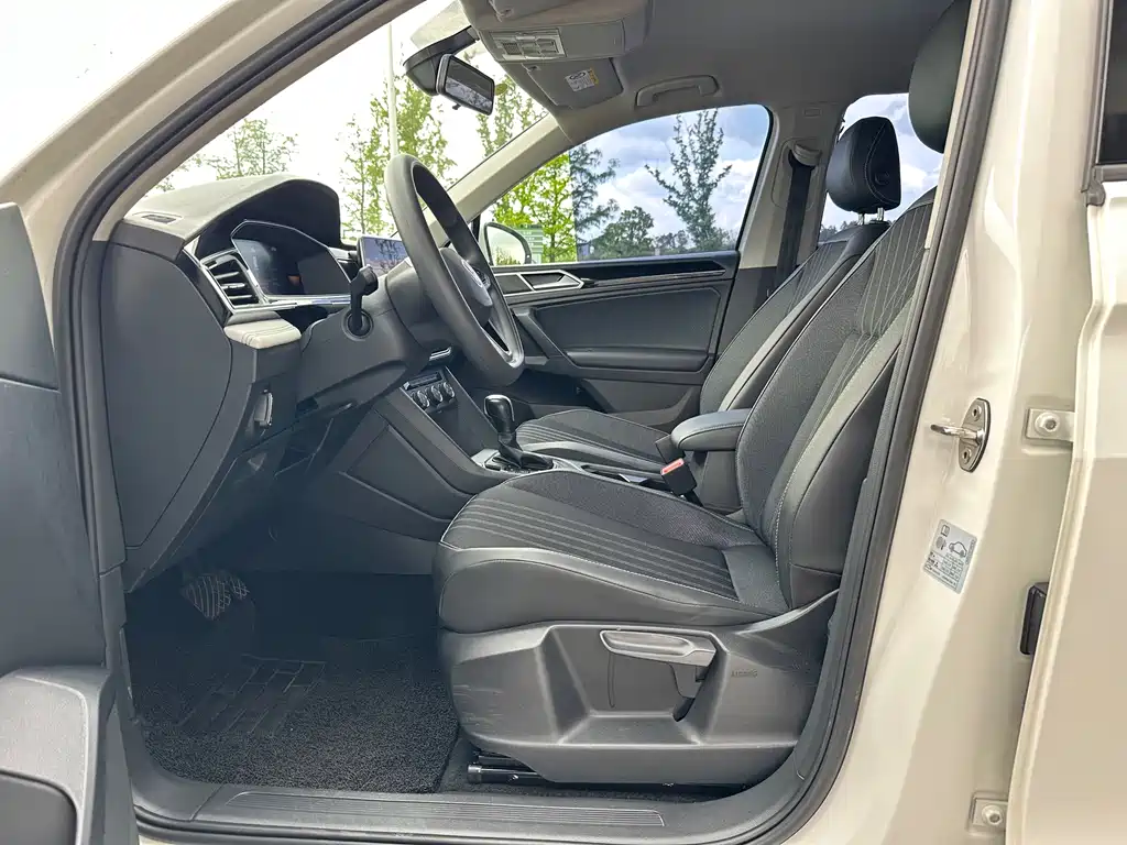 Volkswagen Tiguan L 2022