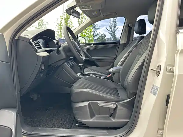 Volkswagen Tiguan L 2022