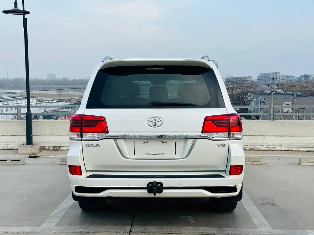 Toyota Land Cruiser 2018 — фото 5