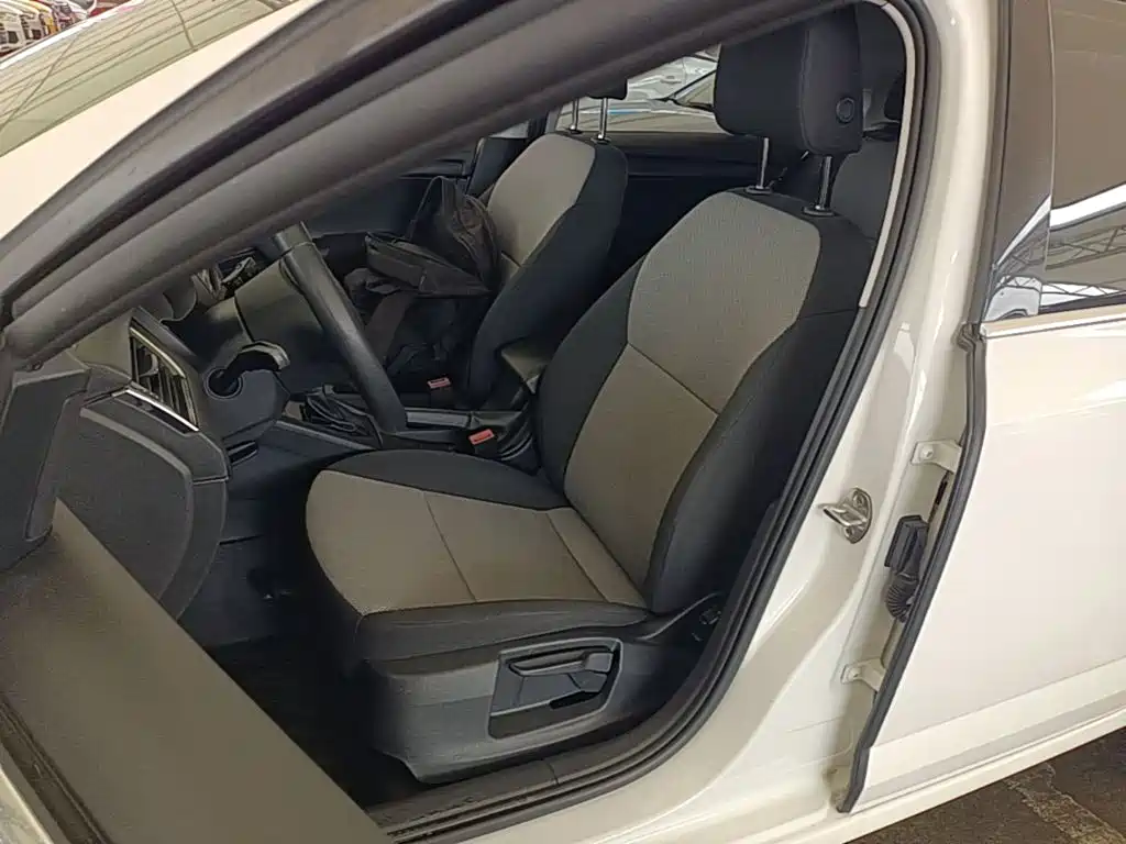 Skoda Octavia 2018 — фото 15