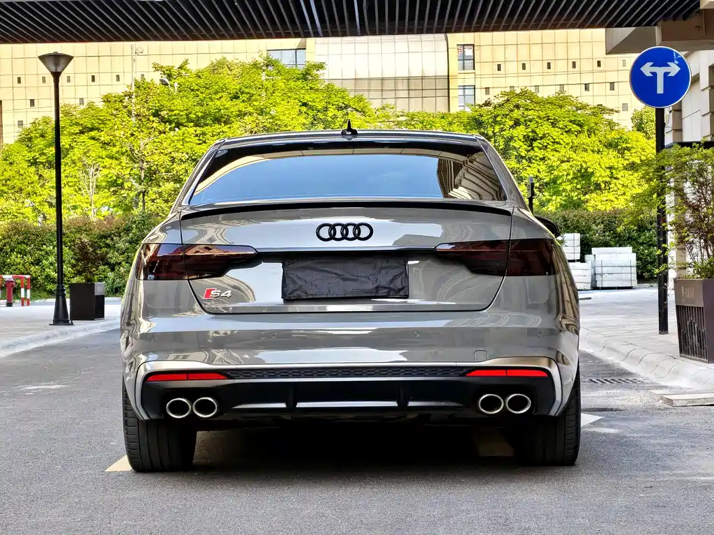Audi S4 2022 — фото 12