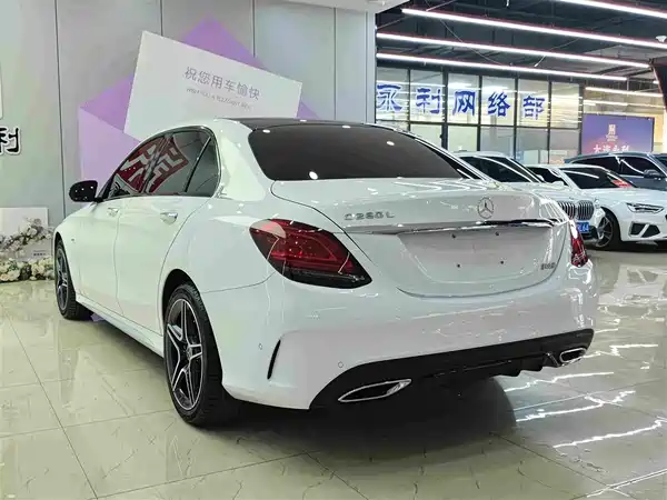 Mercedes-Benz C-Class 2021