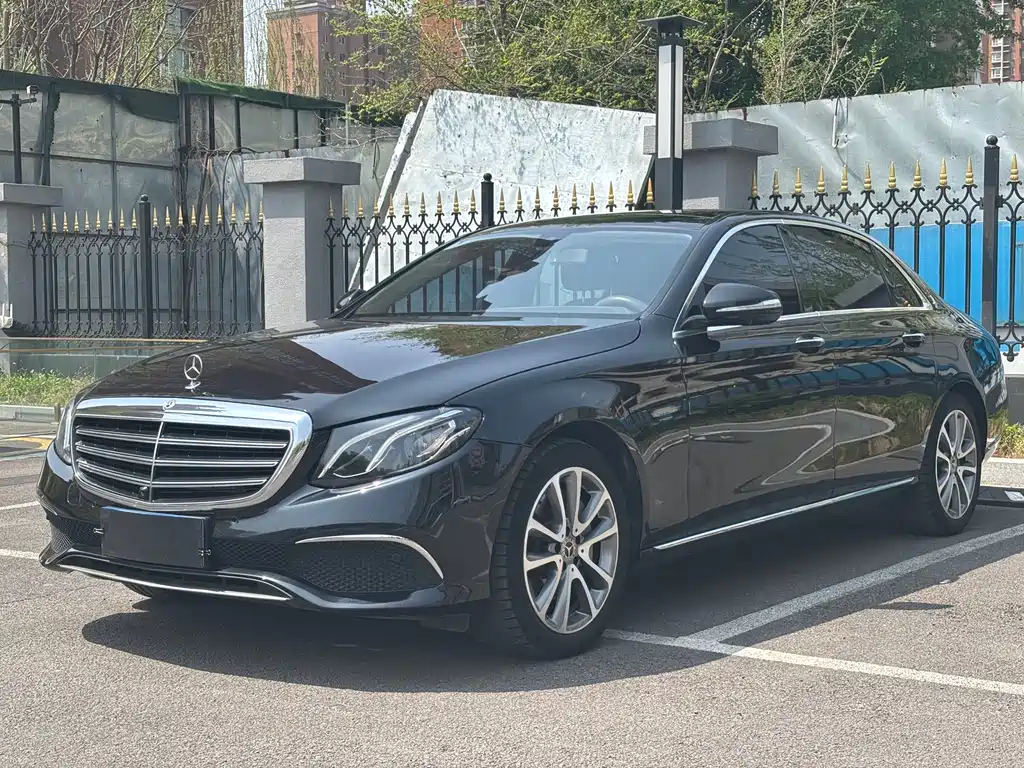Mercedes-Benz E-Class 2019 — фото 1