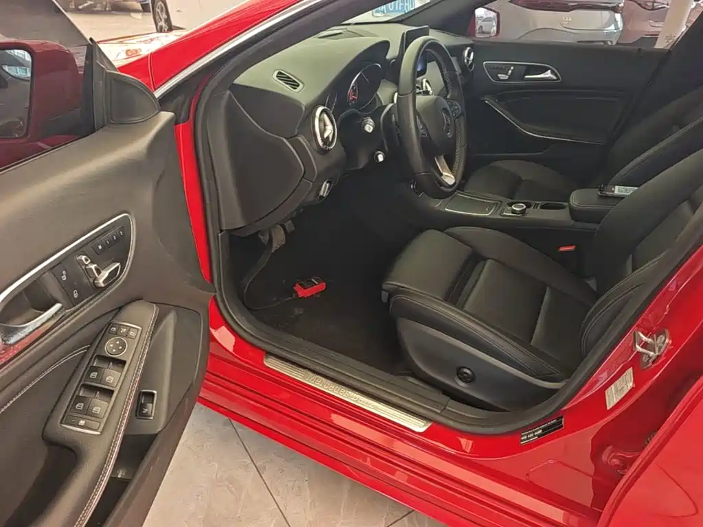 Mercedes-Benz CLA 2018 — фото 16