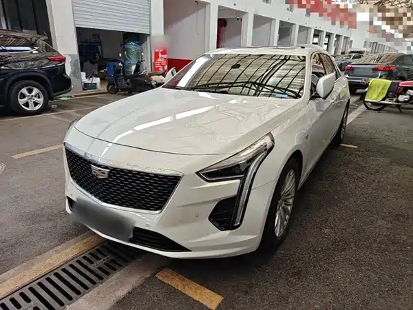 Cadillac CT6 2021
