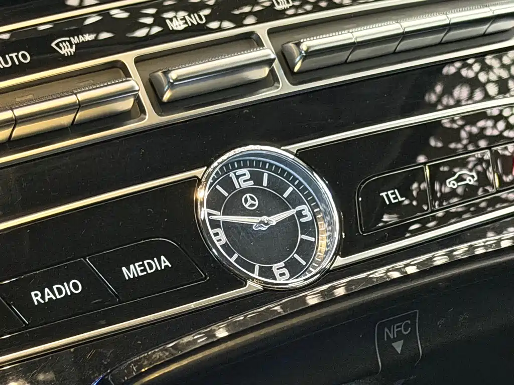 Mercedes-Benz E-Class 2017 — фото 16