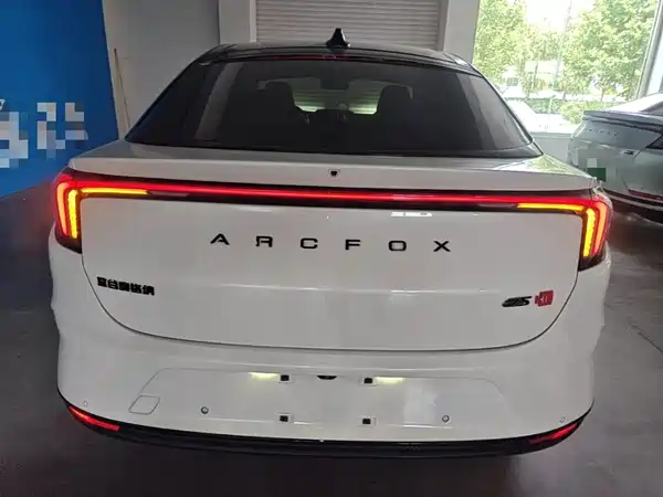 Arcfox Alpha S 2023