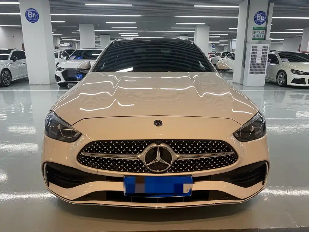 Mercedes-Benz C-Class 2022