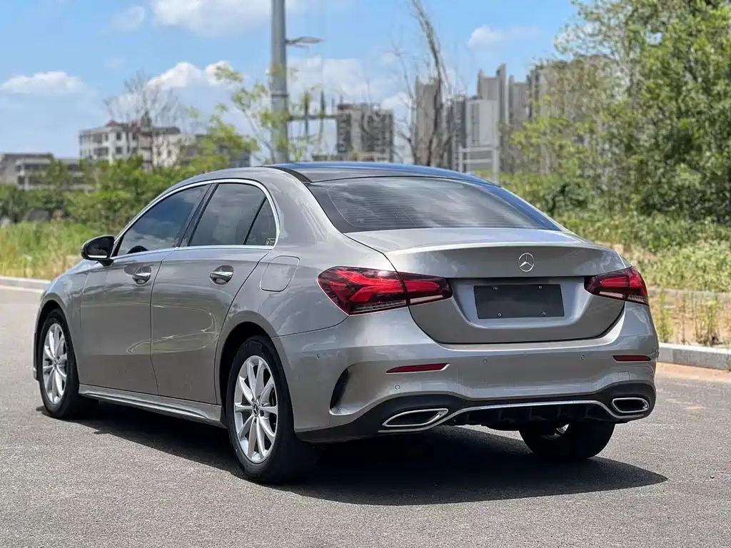 Mercedes-Benz A-Class 2020 — фото 4