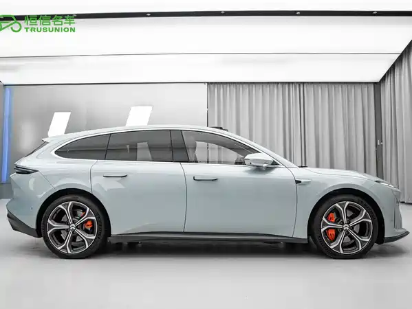 NIO ET5T 2024