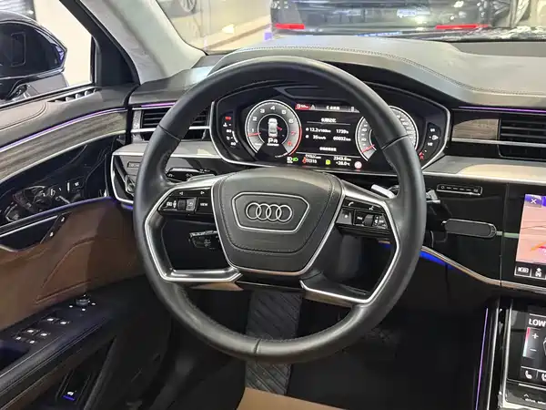 Audi A8 2019