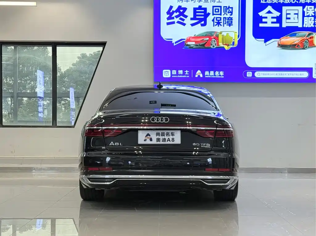 Audi A8 2022 — фото 16