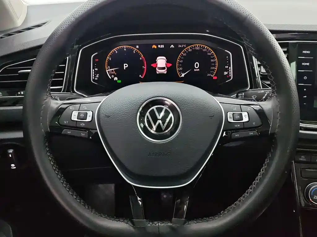 Volkswagen T-Roc 2022 — фото 12