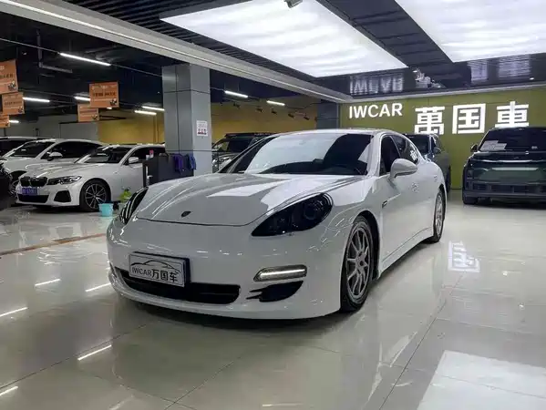 Porsche Panamera 2013