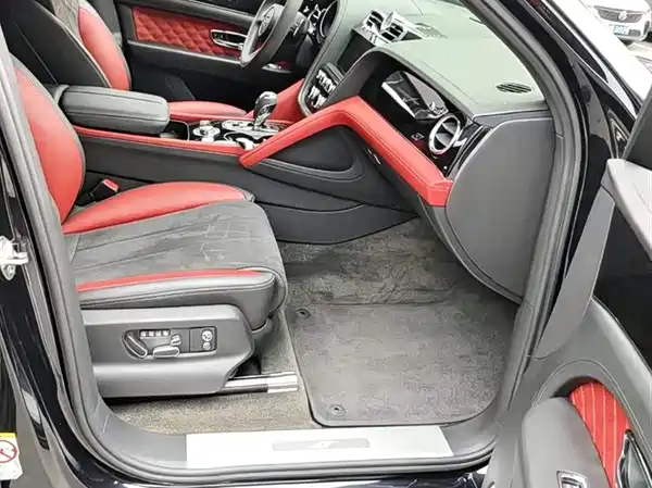 Bentley Bentayga 2022