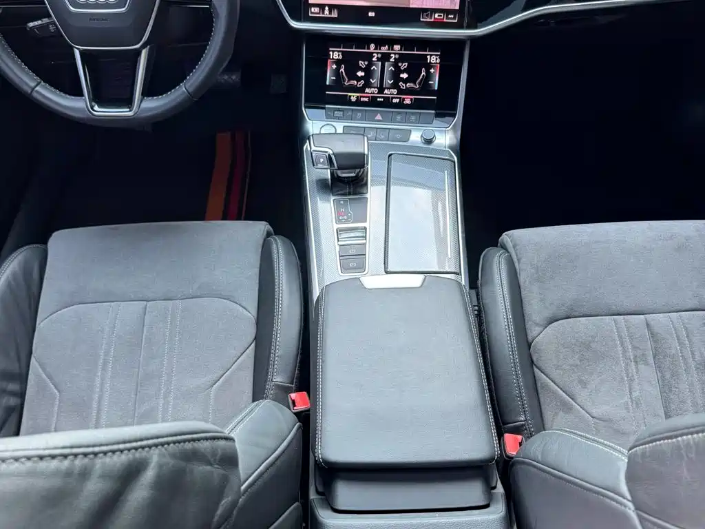 Audi A6L 2020