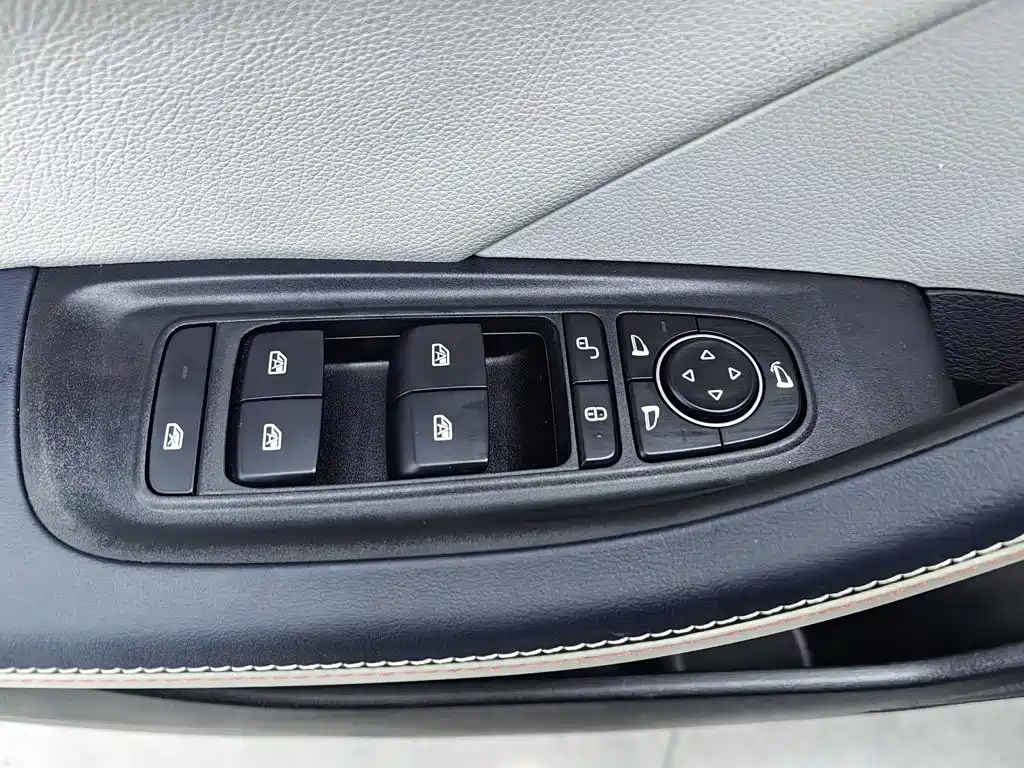 BYD Qin PLUS 2022 — фото 9