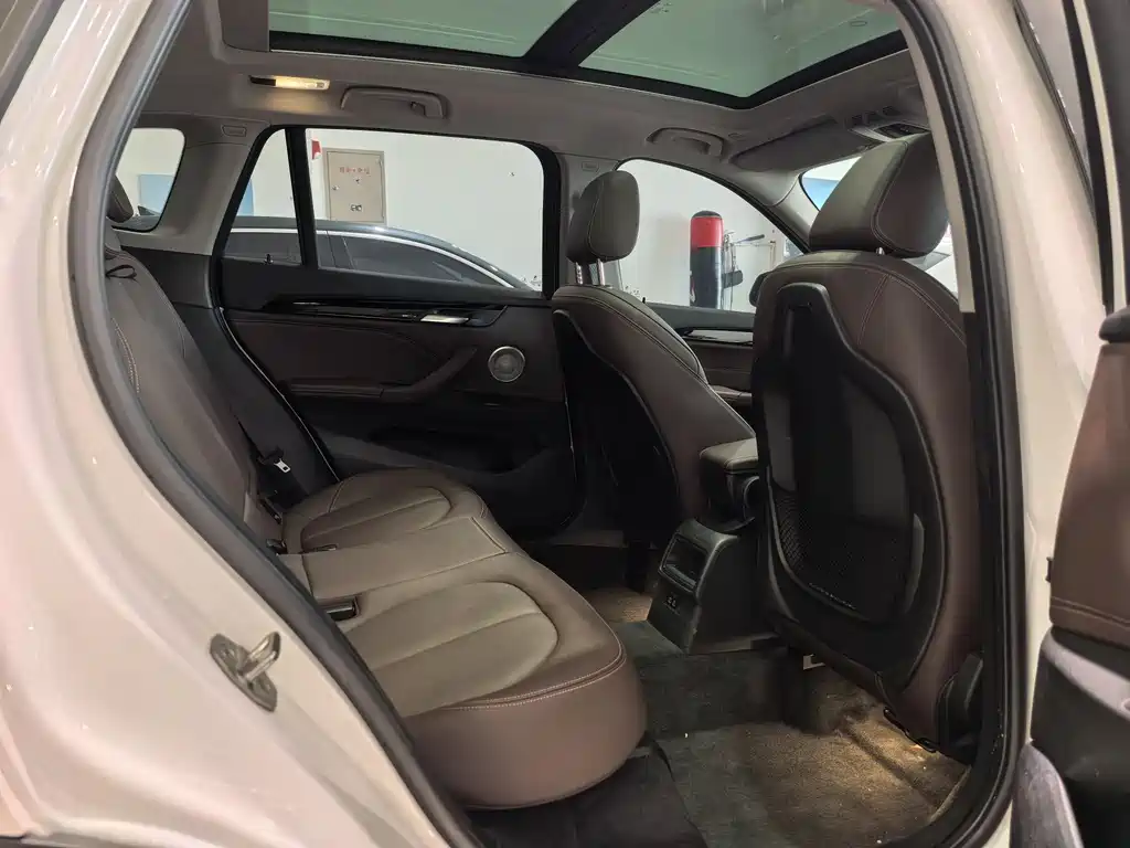 BMW X1 2022 — фото 15