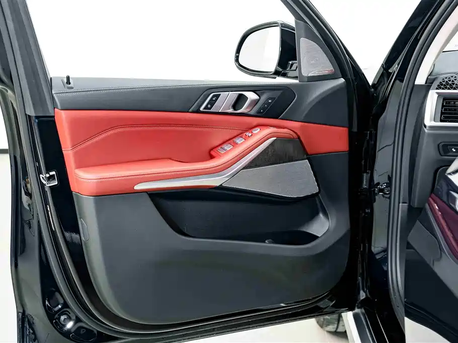 BMW X5 2025 — фото 18