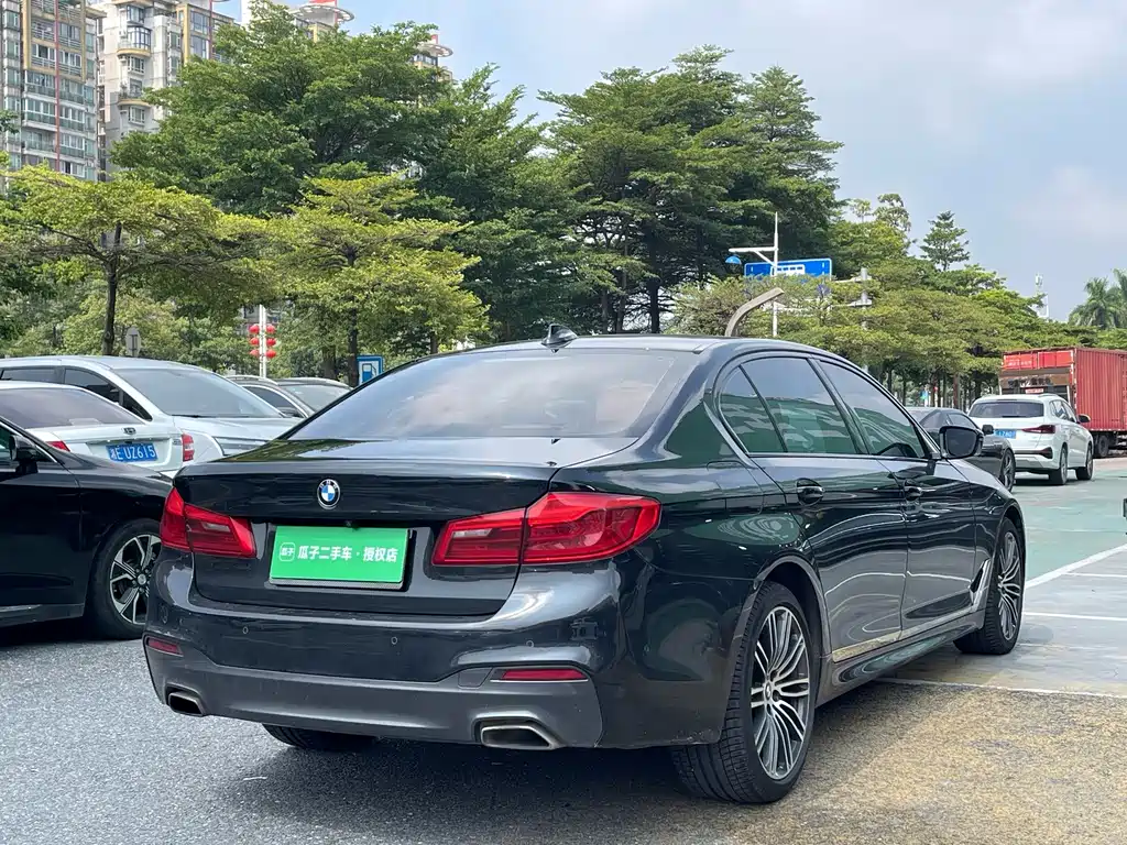 BMW 5 Series 2018 — фото 4