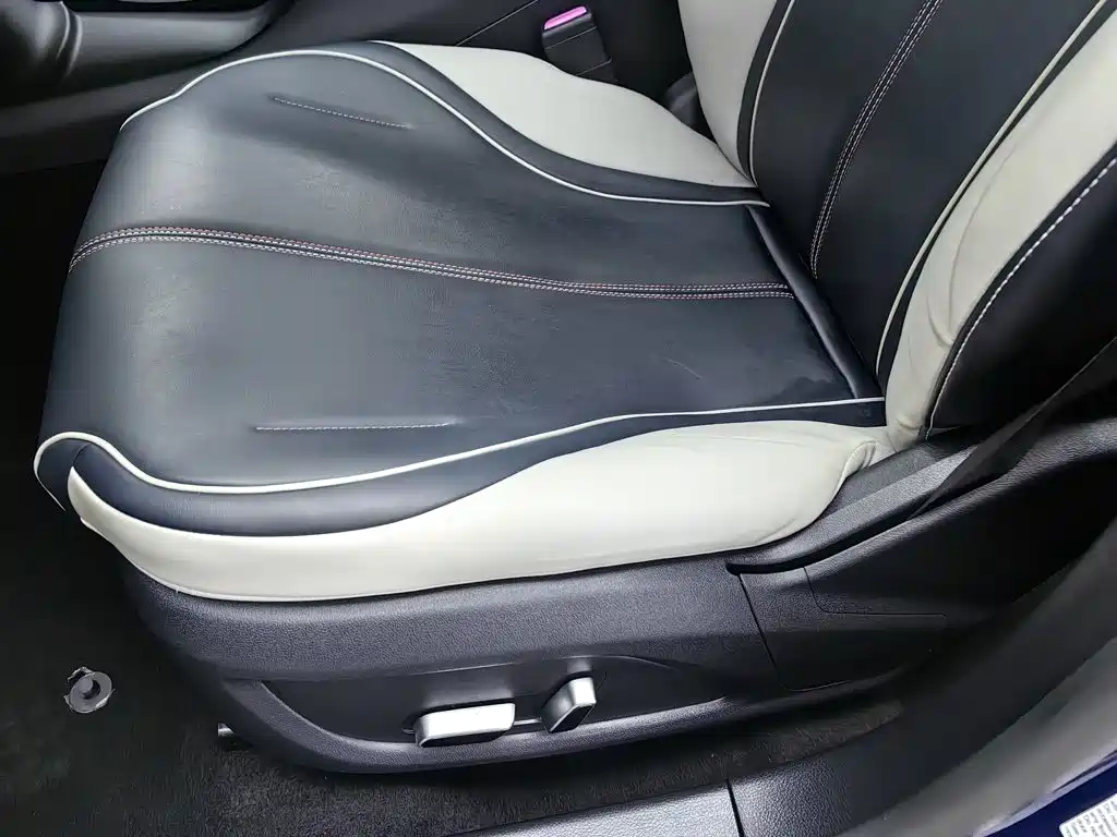 BYD Qin PLUS 2022 — фото 20