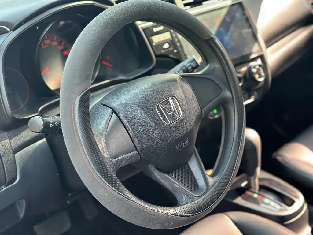 Honda Fit 2018 — фото 14