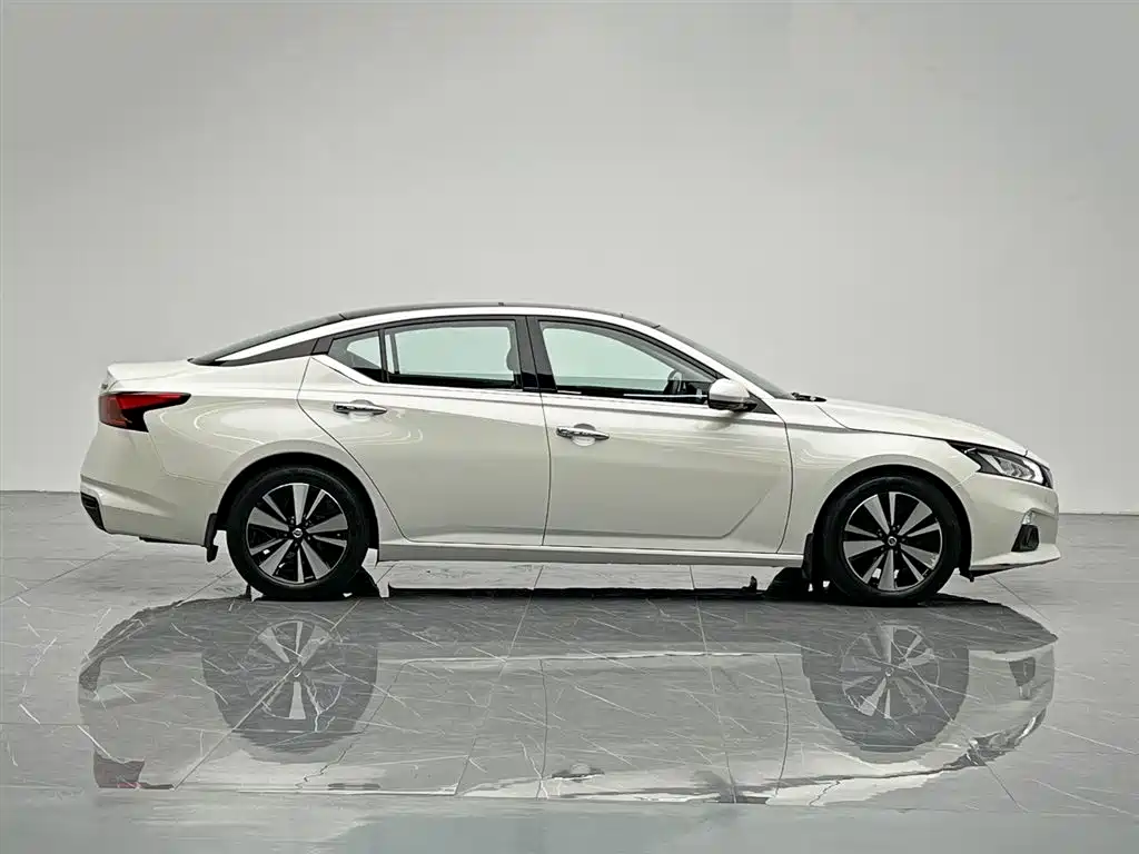 Nissan Teana 2021