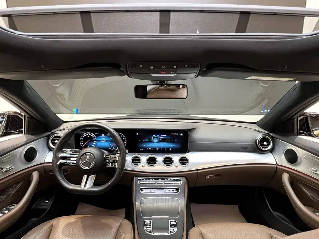 Mercedes-Benz E-Class 2023 — фото 13