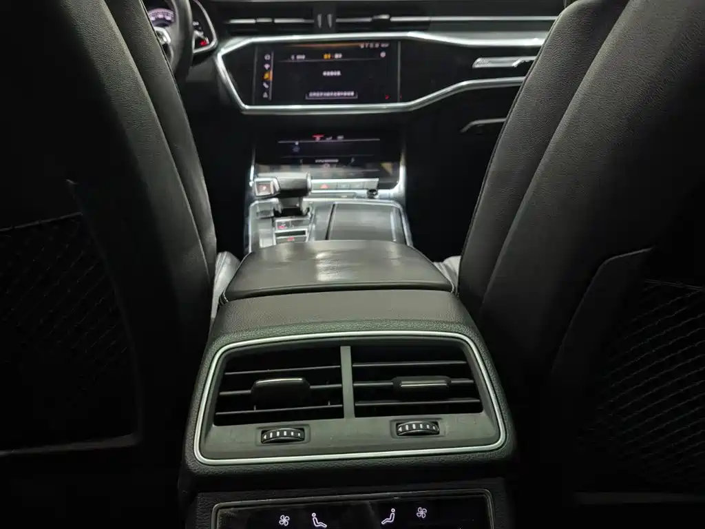 Audi A6L 2019 — фото 14