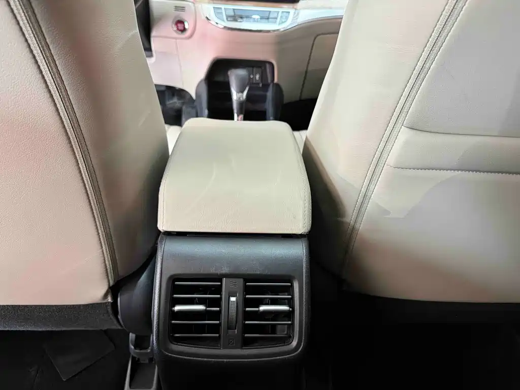 Honda Jade 2016 — фото 19