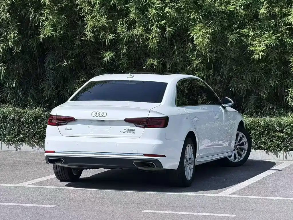 Audi A4L 2020