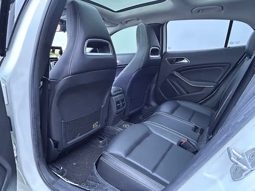 Mercedes-Benz GLA 2016