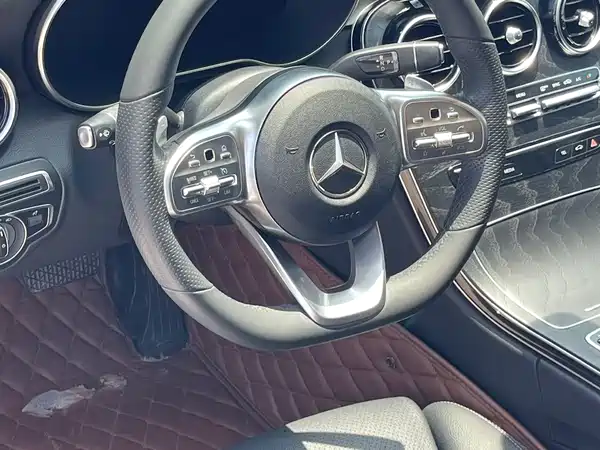 Mercedes-Benz C-Class 2020