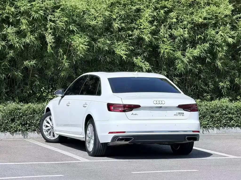 Audi A4L 2020 — фото 9