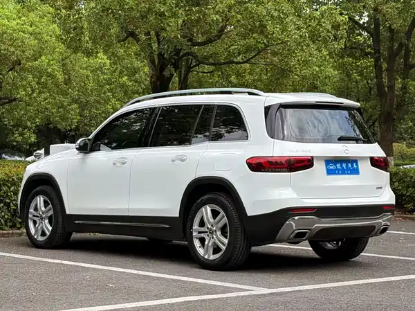 Mercedes-Benz GLB 2021