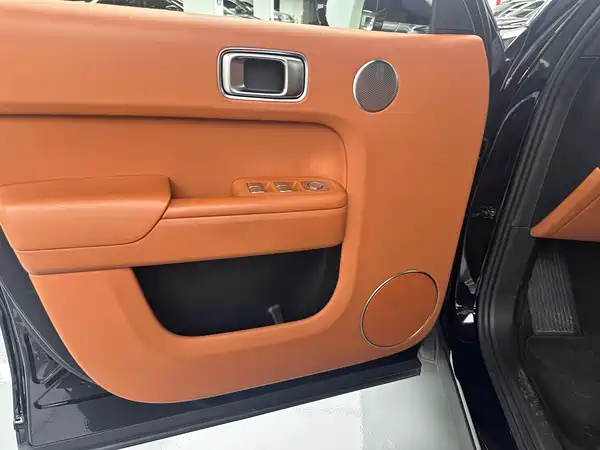 Li Auto L8 2024