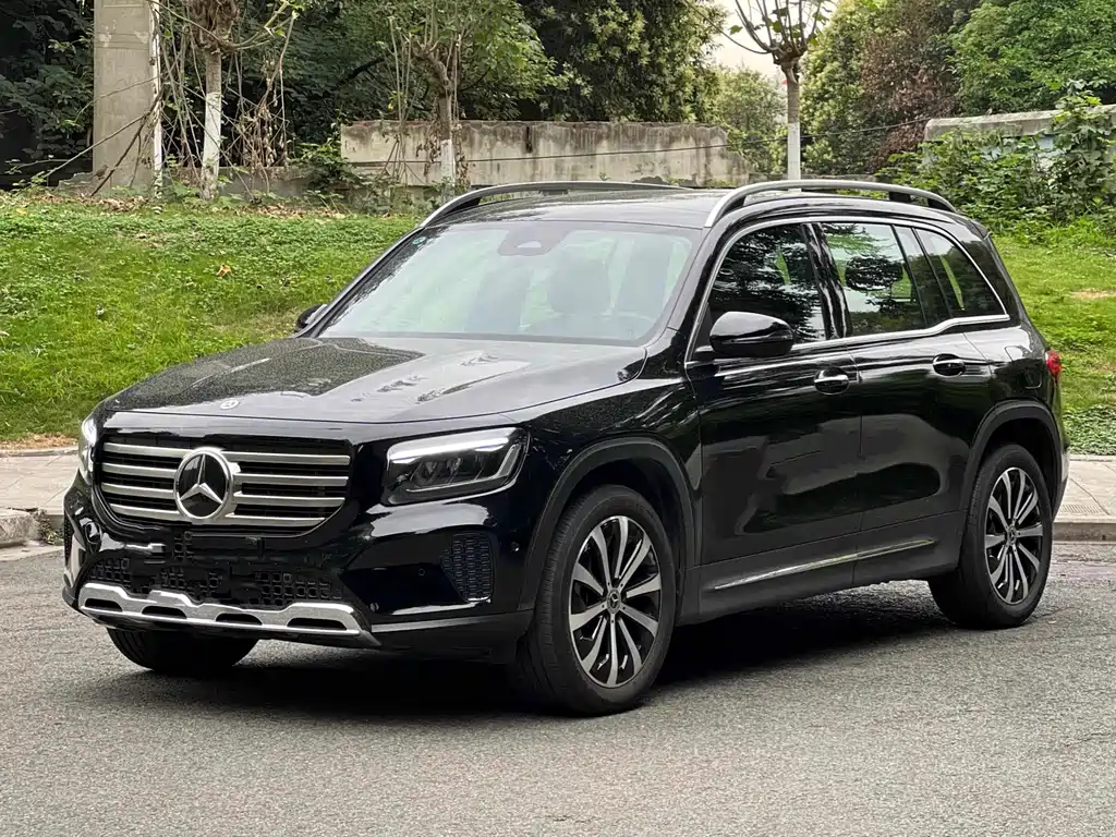 Mercedes-Benz GLB 2024