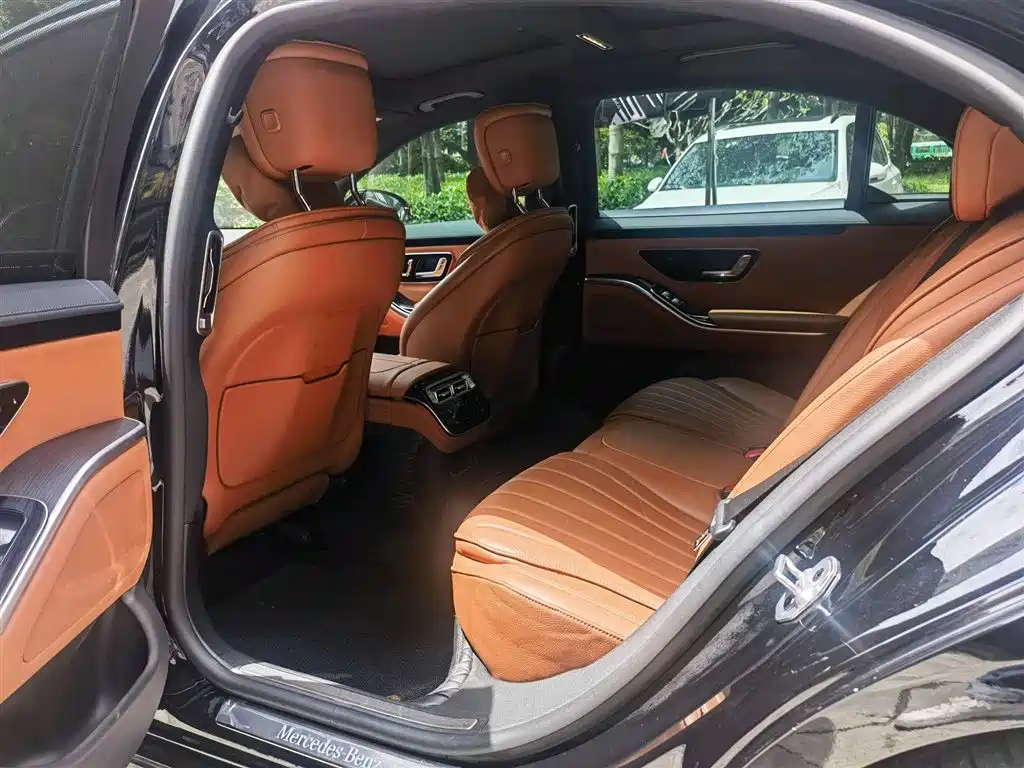 Mercedes-Benz S-Class 2024 — фото 11