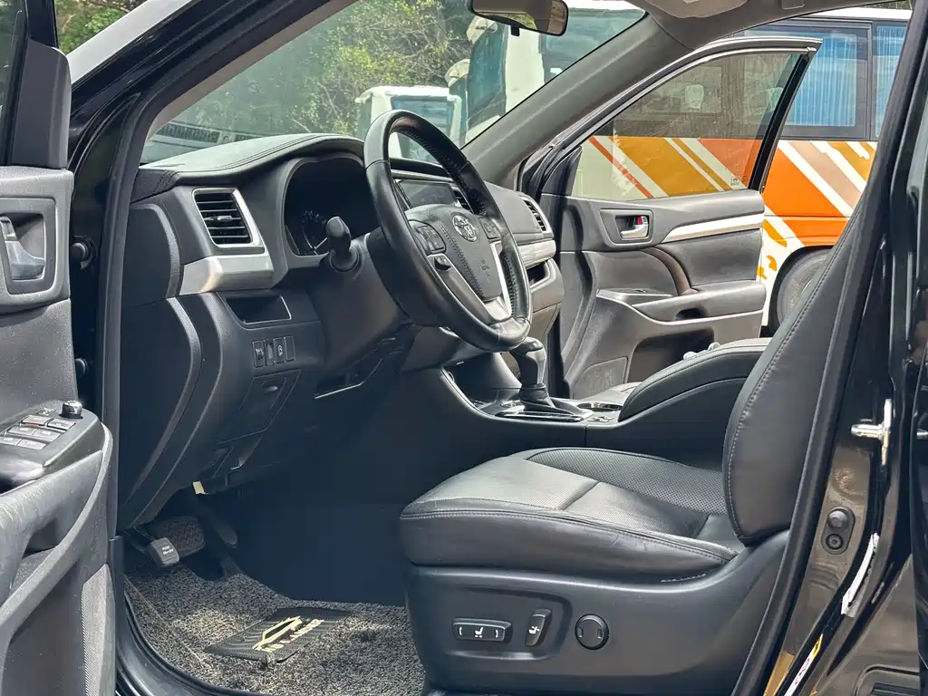 Toyota Highlander 2017
